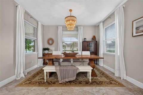 Villa ou maison à vendre à Bradenton, Floride: 3 chambres, 242.66 m2 № 2359279 - photo 10