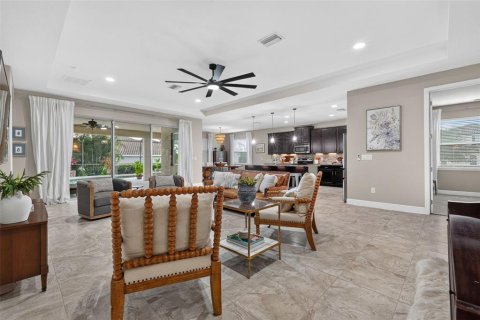 Villa ou maison à vendre à Bradenton, Floride: 3 chambres, 242.66 m2 № 2359279 - photo 8