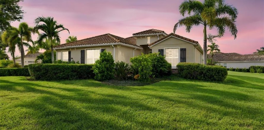 Villa ou maison à Bradenton, Floride 3 chambres, 242.66 m2 № 2359279