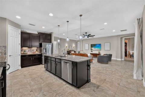 Villa ou maison à vendre à Bradenton, Floride: 3 chambres, 242.66 m2 № 2359279 - photo 11