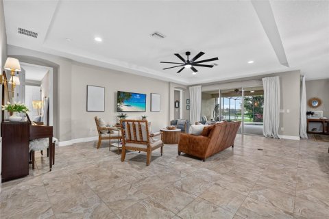 Villa ou maison à vendre à Bradenton, Floride: 3 chambres, 242.66 m2 № 2359279 - photo 6