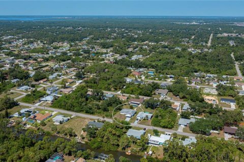 House in Port Charlotte, Florida 2 bedrooms, 129.6 sq.m. № 1749284 - photo 9