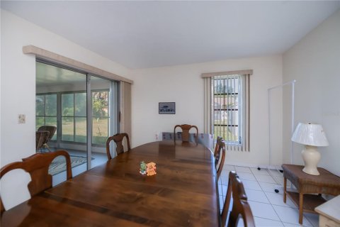 House in Port Charlotte, Florida 2 bedrooms, 129.6 sq.m. № 1749284 - photo 30