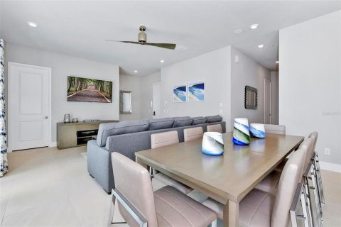 Condo in Four Corners, Florida, 3 bedrooms  № 1885861 - photo 25
