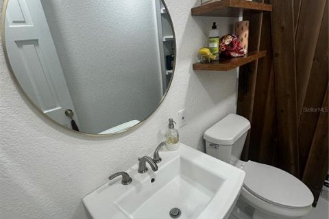 Propiedad comercial en alquiler en Tampa, Florida, 97.55 m2 № 1513878 - foto 6