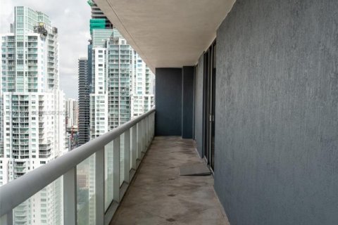 Condo in Miami, Florida, 2 bedrooms  № 2401334 - photo 11