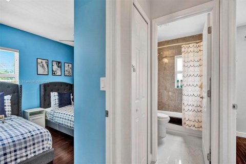 Снять в аренду виллу или дом в Саут-Майами, Флорида 3 спальни, 127.18м2, № 1947395 - фото 23