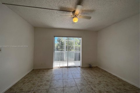 Condo in Deerfield Beach, Florida, 2 bedrooms  № 1764335 - photo 6