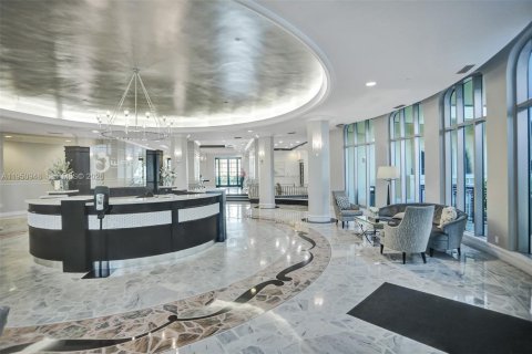 Condo in Hollywood, Florida  № 2063856 - photo 21