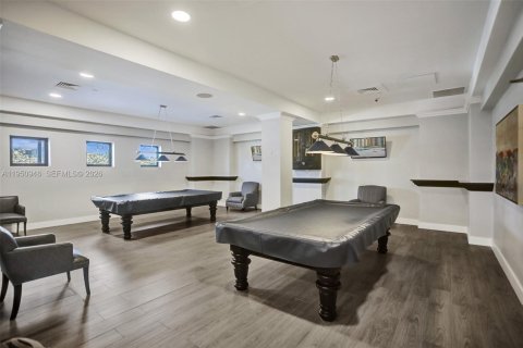 Condo in Hollywood, Florida  № 2063856 - photo 16