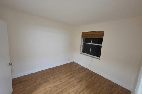 Touwnhouse à louer à Miramar, Floride: 2 chambres, 111.48 m2 № 2262988 - photo 14