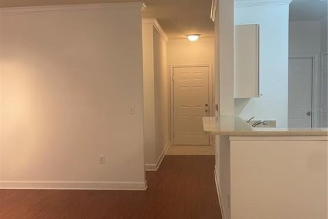 Condo in Tampa, Florida, 2 bedrooms  № 1854328 - photo 16