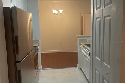 Condo in Tampa, Florida, 2 bedrooms  № 1854328 - photo 13
