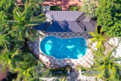 Снять в аренду таунхаус в Делрей-Бич, Флорида 3 спальни, 162.76м2, № 2019754 - фото 12