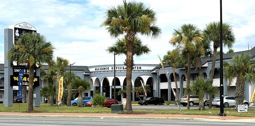 Immobilier commercial à Orlando, Floride 28.99 m2 № 2294875