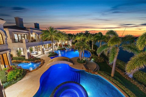 Villa ou maison à Jupiter, Floride 6 chambres, 1784.28 m2 № 2019026