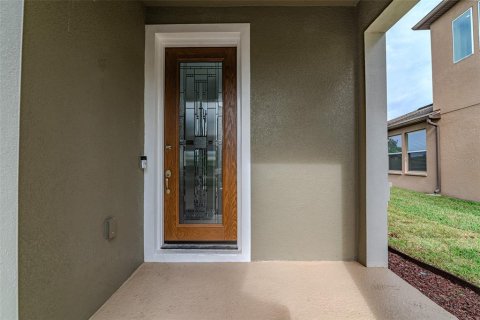 House in ESTANCIA

 in Wesley Chapel, Florida 4 bedrooms, 231.79 sq.m. № 1547438 - photo 19