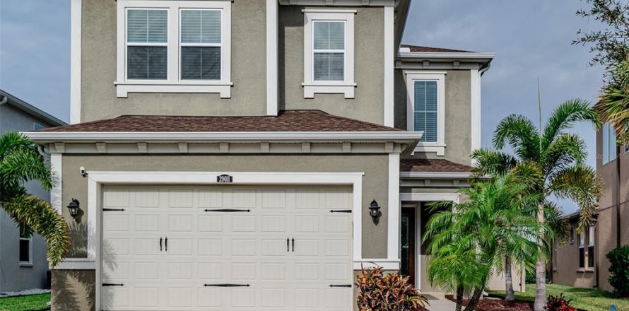 House in ESTANCIA

 in Wesley Chapel, Florida 4 bedrooms, 231.79 sq.m. № 1547438