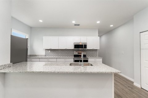 Propiedad comercial en venta en Lakeland, Florida, 4 dormitorios, 141.03 m2 № 1899622 - foto 12