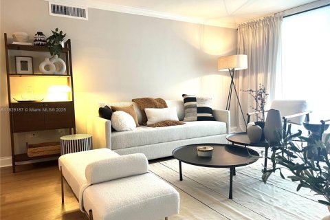 Copropriété à louer à Miami Beach, Floride: 2 chambres, 97.36 m2 № 1799362 - photo 13