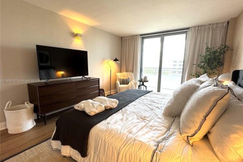 Copropriété à louer à Miami Beach, Floride: 2 chambres, 97.36 m2 № 1799362 - photo 11