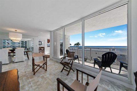 Copropriété à louer à Hollywood, Floride: 2 chambres, 173.54 m2 № 1984944 - photo 18