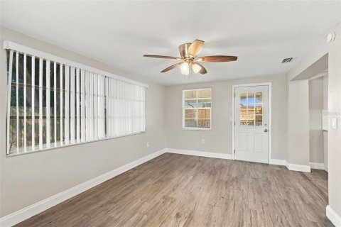 Villa ou maison à vendre à New Port Richey, Floride: 2 chambres, 104.79 m2 № 2420218 - photo 25