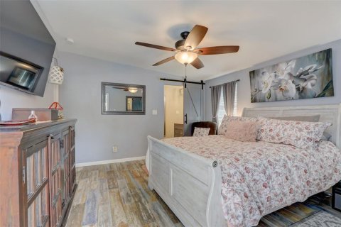 House in Bradenton, Florida 4 bedrooms, 145.11 sq.m. № 1724019 - photo 28