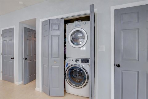 House in Bradenton, Florida 4 bedrooms, 145.11 sq.m. № 1724019 - photo 25