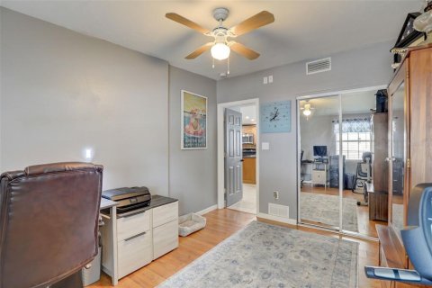 House in Bradenton, Florida 4 bedrooms, 145.11 sq.m. № 1724019 - photo 24