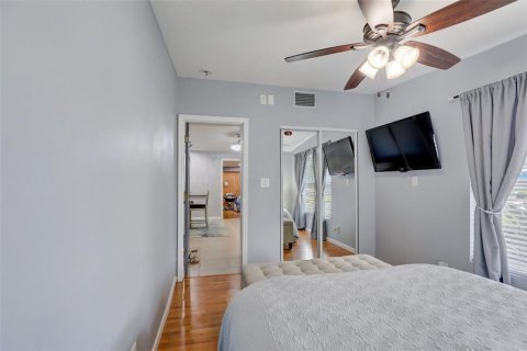 House in Bradenton, Florida 4 bedrooms, 145.11 sq.m. № 1724019 - photo 22
