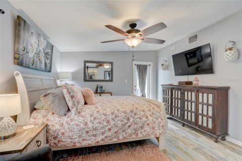 House in Bradenton, Florida 4 bedrooms, 145.11 sq.m. № 1724019 - photo 29