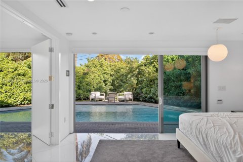 House in Miami Beach, Florida 5 bedrooms, 285.86 sq.m. № 2030916 - photo 4