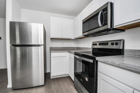 Casa en alquiler en Palm Bay, Florida, 3 dormitorios, 120.22 m2 № 1778329 - foto 4