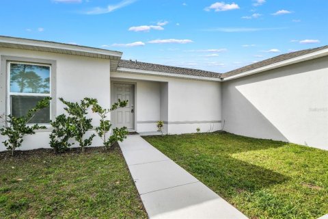 Casa en alquiler en Palm Bay, Florida, 3 dormitorios, 120.22 m2 № 1778329 - foto 2