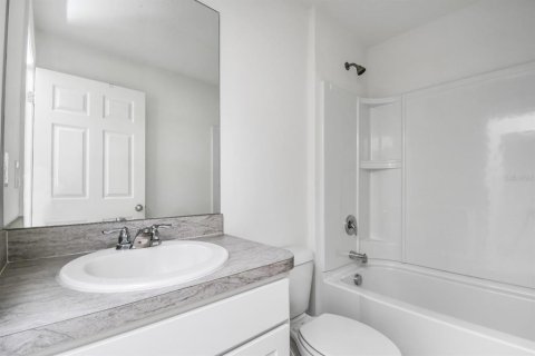 Casa en alquiler en Palm Bay, Florida, 3 dormitorios, 120.22 m2 № 1778329 - foto 11