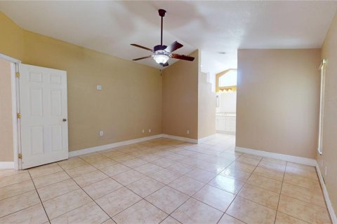 Casa en alquiler en Kissimmee, Florida, 4 dormitorios, 217.86 m2 № 1900432 - foto 19