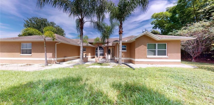 Casa en Kissimmee, Florida 4 dormitorios, 217.86 m2 № 1900432