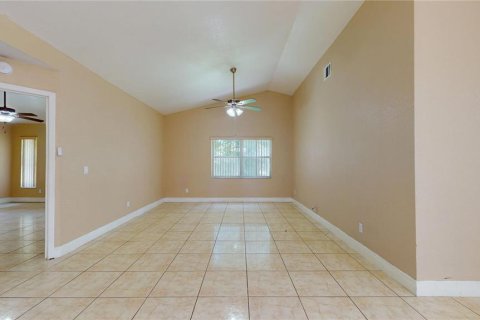 Casa en alquiler en Kissimmee, Florida, 4 dormitorios, 217.86 m2 № 1900432 - foto 17