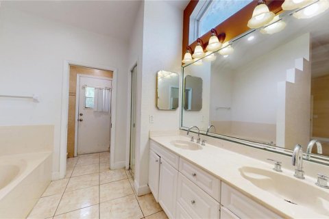 Casa en alquiler en Kissimmee, Florida, 4 dormitorios, 217.86 m2 № 1900432 - foto 22