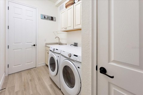 Casa en alquiler en Bradenton, Florida, 4 dormitorios, 290.6 m2 № 1906031 - foto 17