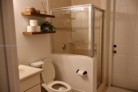 Casa en venta en Cutler Bay, Florida, 5 dormitorios, 366.5 m2 № 2005047 - foto 9