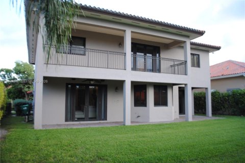 Casa en venta en Cutler Bay, Florida, 5 dormitorios, 366.5 m2 № 2005047 - foto 11