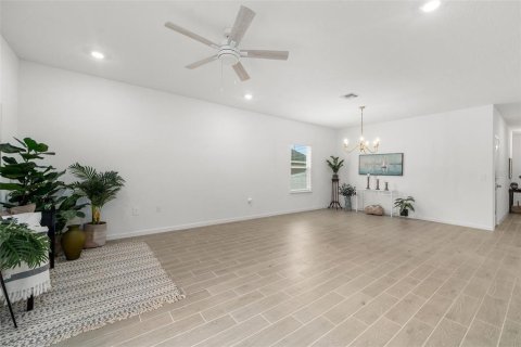 Villa ou maison à vendre à Alachua, Floride: 4 chambres, 180.88 m2 № 2150375 - photo 2