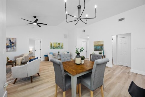Casa en venta en Clearwater, Florida, 2 dormitorios, 123.19 m2 № 2386031 - foto 15