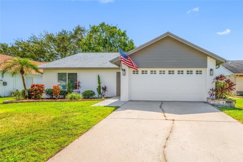 Casa en venta en Clearwater, Florida, 2 dormitorios, 123.19 m2 № 2386031 - foto 2