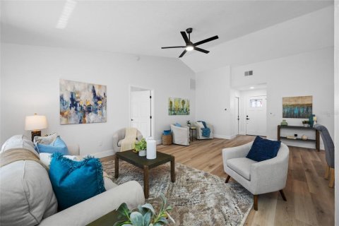 Casa en venta en Clearwater, Florida, 2 dormitorios, 123.19 m2 № 2386031 - foto 13