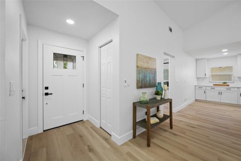 Casa en venta en Clearwater, Florida, 2 dormitorios, 123.19 m2 № 2386031 - foto 5