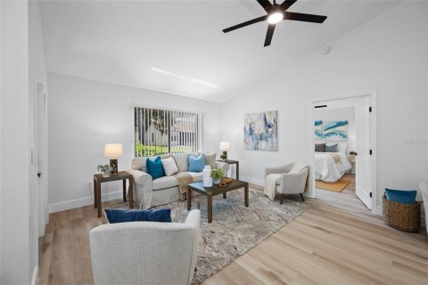 Casa en venta en Clearwater, Florida, 2 dormitorios, 123.19 m2 № 2386031 - foto 9