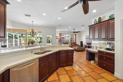 Villa ou maison à vendre à Punta Gorda, Floride: 4 chambres, 264.59 m2 № 2416985 - photo 13